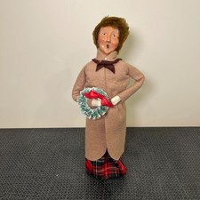 Byers Choice Caroler Woman with Wreath, Brown Trenchcoat, Fur Lined Cap, Plaid picture