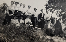 Antique 1910s Photo Edwardian Women Group Picnic Hillside Fancy Hats Day Dresses picture