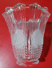 A Beautifull Vintage Mid Century Frosted and Clear Glass Lamp Shade picture