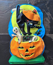 Vintage 1960s vacuum-formed plastic 3D Halloween wall plaque by Star Band Co picture
