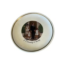 Vintage J.F.K & Family Porcelain Plate,:John, Jackie, Caroline,John-John Kennedy picture
