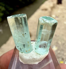 Top Quality Sky Blue Aquamarine Transparent and Terminated Crystal 20 CTS picture