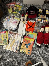 LOT Of VINTAGE BEAVIS AND BUTTHEAD COLLECTIBLES, CARDS, COMICS MOST IS UNOPENED picture