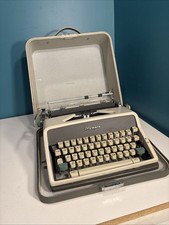 Vintage Olympia SM7 De Luxe Typewriter w/Case picture