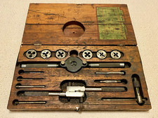 Vintage Ace Henry L Hanson Tap & Die Complete Set 21 AG w/Orig. Wooden Box Nice picture