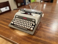 Vintage 1959 Royal Future 800 Typewriter picture
