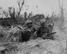 B&W Photo US Marines Peleliu 1919 Garand 1944  WWII WW2 World War Two USMC  picture
