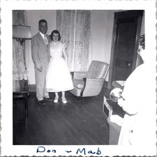 Vintage 1950s Black & White Snapshot Photo Don & Mab Couple Portrait Scalloped picture