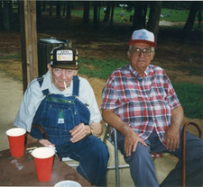 Vtg 1990s Found Photo Grumpy Old Men Smoking Trucker Hat Picnic 4x6 Snapshot picture