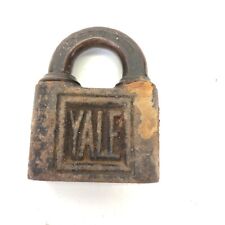 Vintage Yale & Towne MFC Co. Padlock Stamford CT USA Clover No Key Locked rusty picture