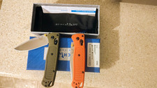 Benchmade Bugout 535 CPM-S30V Axis Lock Plain Edge Green/Orange picture
