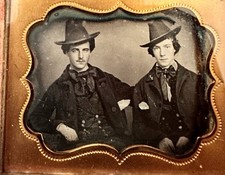 Two Men Unusual Hats Sealed 1:9 Daguerreotype Photo Handsome Friends 1850s Gay picture