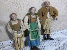 3 Early Antique Neapolitan Terracotta Creche Figures Man & 2 Women 7-1/2