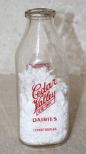 CEDARTOWN GA MILK BOTTLE CEDAR VALLEY  DAIRIES  QUART ACL picture