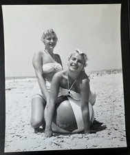 Vintage 1950's Original Press Photo Model Beach New York Atlantic Press Blonde picture