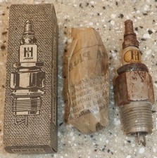 NOS Original Vintage Hercules Junior Tractor Spark Plug Ford with Box - Pls Read picture