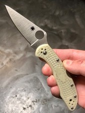 Spyderco Delica C11FPGITD VG-10 FRN Glow in The Dark Discontinued Rare BNIB picture
