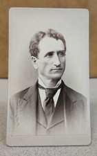 Antique CDV Photo PORTRAIT MIDDLE AGED MAN CLEAN SHAVEN Photograph picture
