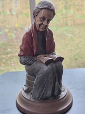 Vintage 1987 Tom Clark Molly Old Lady Figurine Reading Bible Signed picture