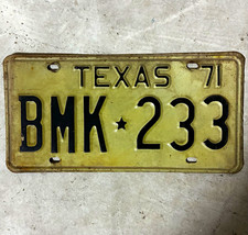Vintage Texas 1971 License Plate Tag BMK 233 Texas 1971 License Plate picture