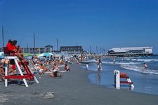 1980 Cape May NJ Lifeguard Stand Beach Crowds 4x6 Lustre Photo Paper picture