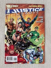 DC Comics (2011) JUSTICE LEAGUE #1 NEW 52 NM picture