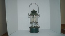 Vintage 1952 Coleman Model 220E SUNSHINE OF THE NIGHT Double Mantle Lantern USA picture