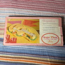 Vintage Wilton Sugar Plum Guitar Cake Kit Aluminum Pan Decorating Set 1960s 70s picture