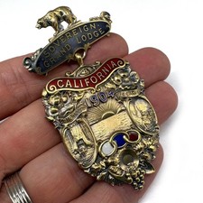 A++ Antique SHREVE SAN FRANCISCO Sterling ODD FELLOWS Badge Pin Medal California picture