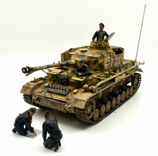 Pro built 1:35 scale PZ. IV J scale model with full crew picture