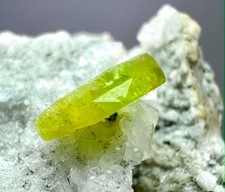 99ct Titanite Green Sphene Crystals On Matrix Specimen From Skardu Pakistan picture