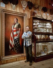 Photo:Hulett Wyoming Bob Coronato Russell Means Studio 2015 Painting Print picture