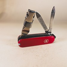 Victorinox Nail Clip 580 Swiss Army Knife Red picture