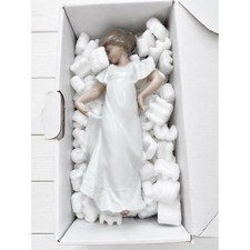 Nao by Lladro Porcelain Figurine Girl in White Nightgown Handmade Spain 1989 picture