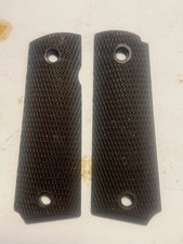 1911A1 WWII Colt Early Hollow back grips - coltwood picture