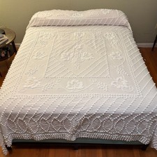 Vtg CUTTER White Cotton Chenille Bedspread Tufted Floral Grapevine Pattern picture