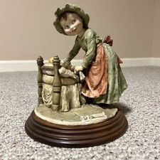 Vintage 1982 Giuseppe Armani Florence Italy Putting Children to Bed Figurine picture