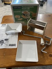 Vintage JUPITER Rolled Oats Crusher Model 568 Complete Original Box picture