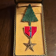 WWII US Original NAMED Bronze Star Medal in Presentation Case picture
