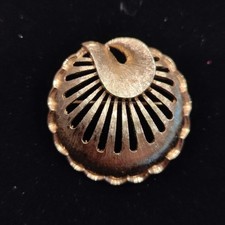 Vintage Signed Fan Sea Shell Brooch Gold Tone picture
