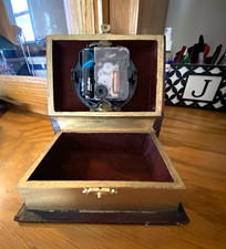 Vintage Gone With The Wind Book Clock & Hidden Trinket Storage Box - WORKING picture