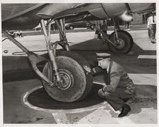 Airliner Ground Turntable - Vintage NEA Wire Photo 7x9 picture