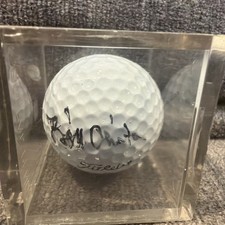 Bill Clinton Autographed Golf Ball – 42nd President of the United States picture