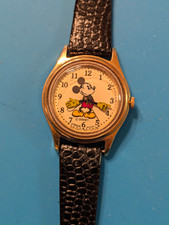 Vintage Lorus Disney Mickey Mouse Watch V515-6080 Gold Tone Moving Hands RUNS picture