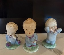 Vintage Wade England Porcelain Winken, Blynken And Nod Figurines Trio Green Stam picture
