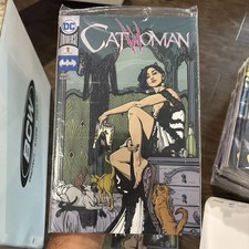Catwoman #1 Exclusive Silver Foil ComicCon Variant Unopened Polybagged 2018 NM picture