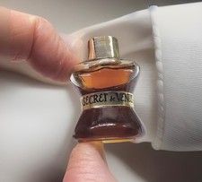 Weil “Secret De Venus” 5ml Huile Pour Le Bain Vintage HTF Collectors Bottle 🎀 picture