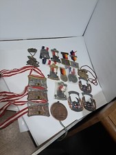 Collectible 17-Various Medals (c) picture