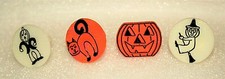 4 Vtg Toy Halloween Jack O Lantern Glow in Dark Plastic Ring Set NOS New 1980s picture