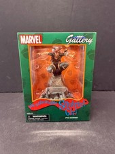 The Unbeatable Squirrel Girl PVC Gallery Diorama Diamond Select Marvel NIB picture